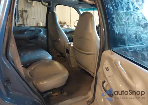 2002 Ford Expedition from USA, damaged, VIN 1FMRU15LA63609